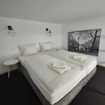 Silent Garncarska Apartment